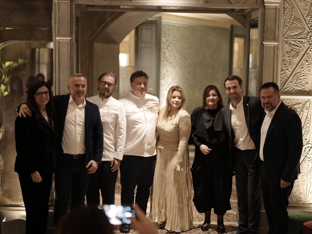 Održana ekskluzivna MICHELINOVA "4 Hands Dinner": Chefovi Bernard Korak i Carlo Cracco udružili snage u središtu Milana!