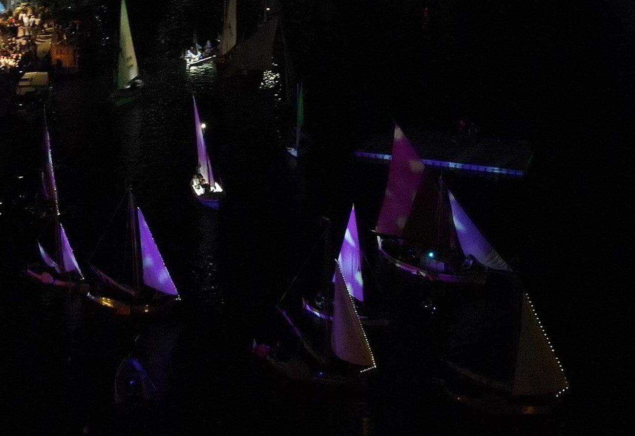 SPLIT PLEŠE S MOREM Valcer pod jedrima: Ples mora, svjetla i zajedništva