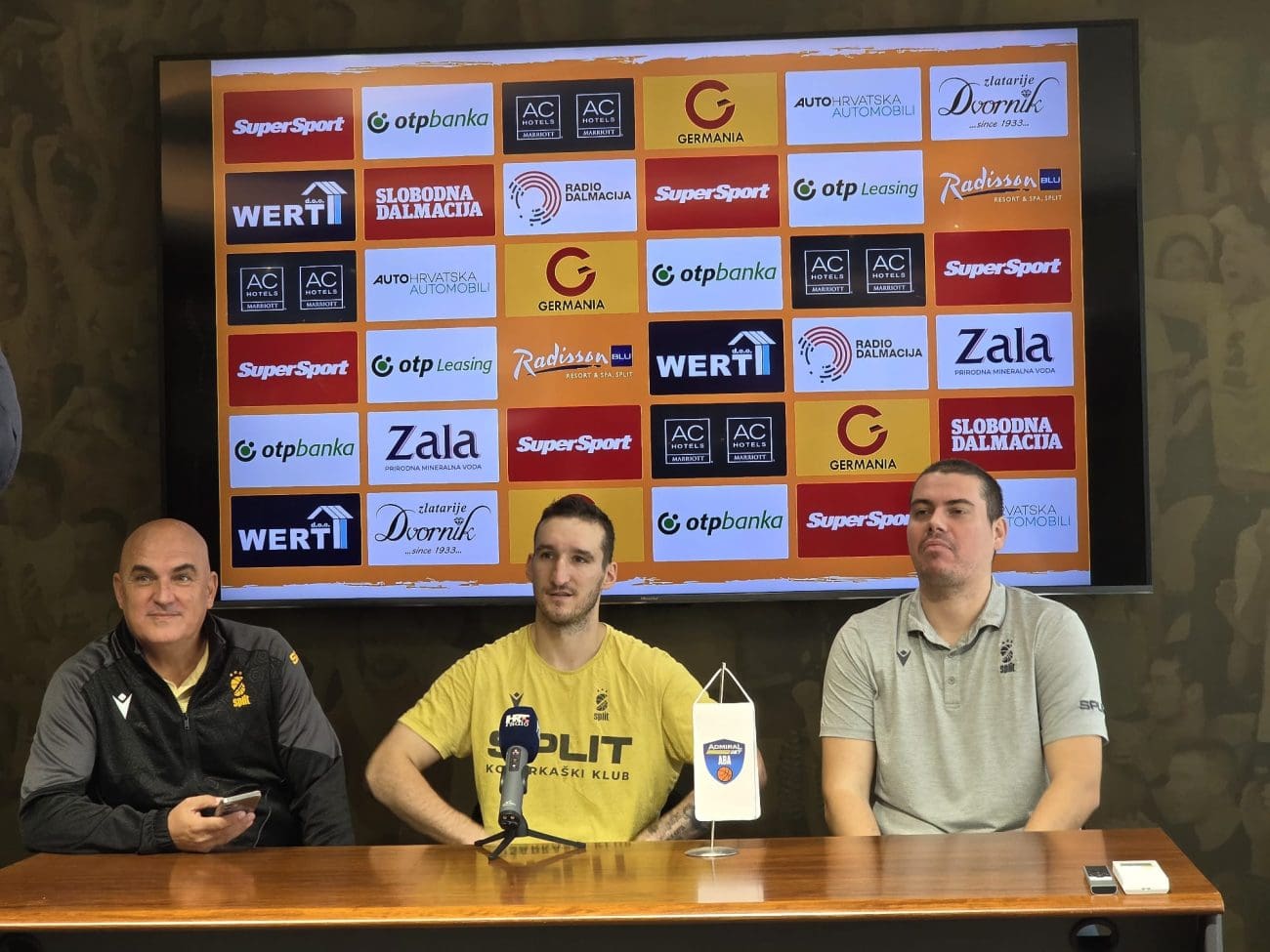 TRENER REPEŠA UOČI PARTIZANA: Ne bih bio sportaš i trener da kažem da idem s bijelom zastavom