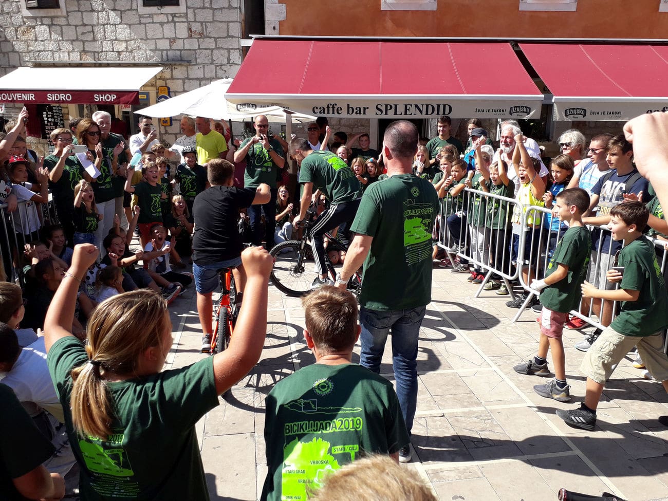 Biciklijada na Hvaru ponovno u humanitarnom tonu: "Biciklom do stipendija – 11"