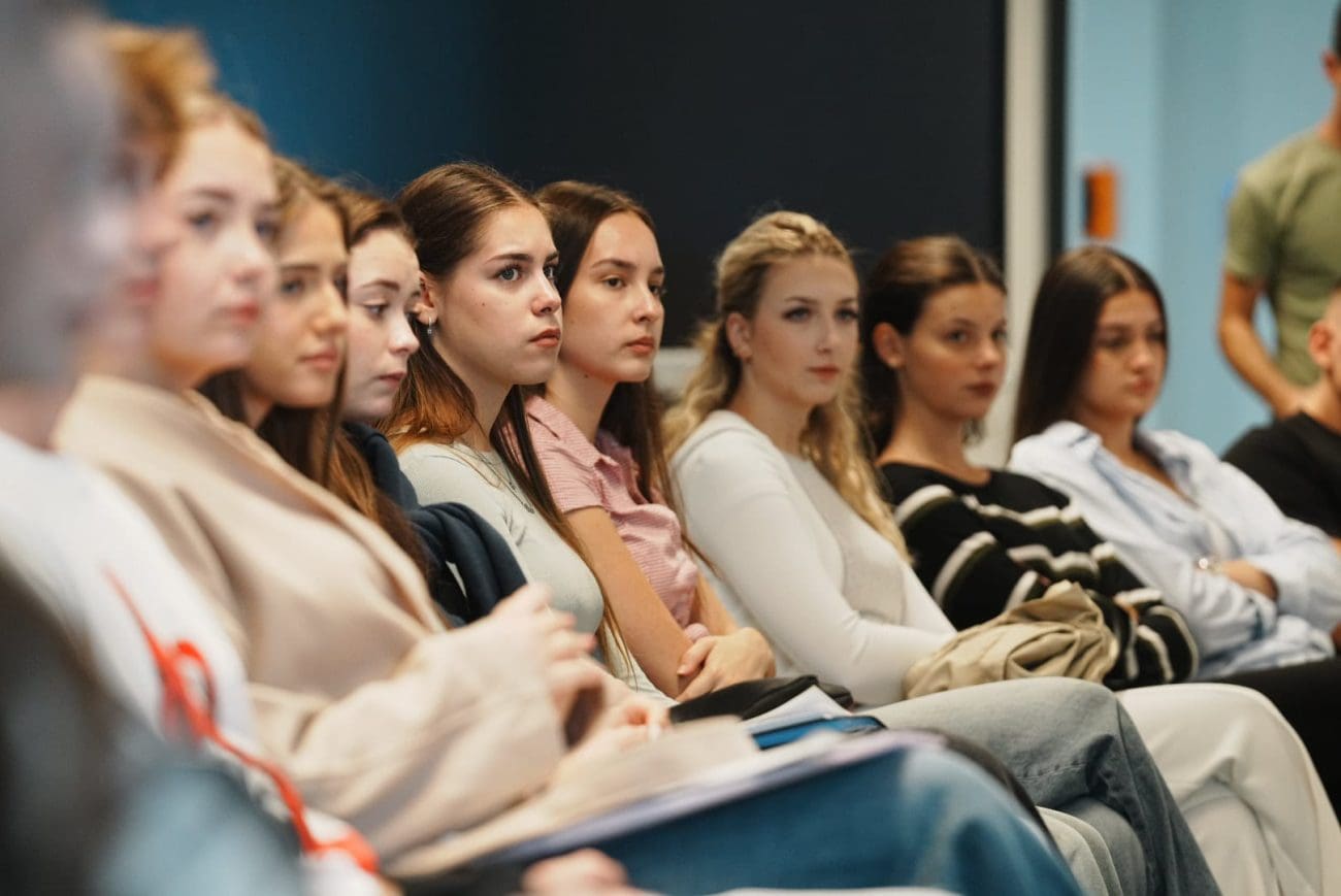 Ogromna gužva u Centru izvrsnosti. Evo zbog čega su se učenici i stručnjaci okupili na jednom mjestu