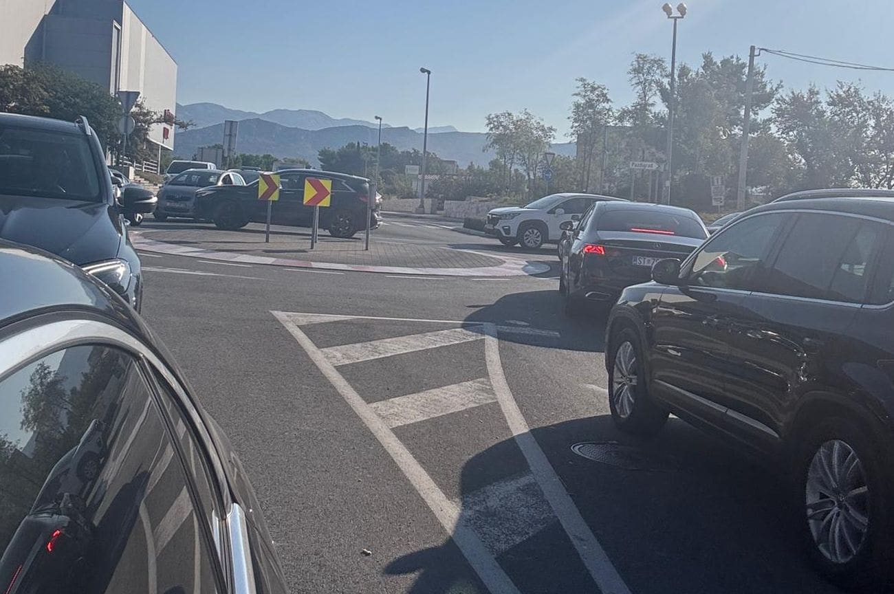 Jutarnji prometni kolaps u Splitu: "Ovo je katastrofa, od Pazdigrada do Trstenika mi treba do pola sata"