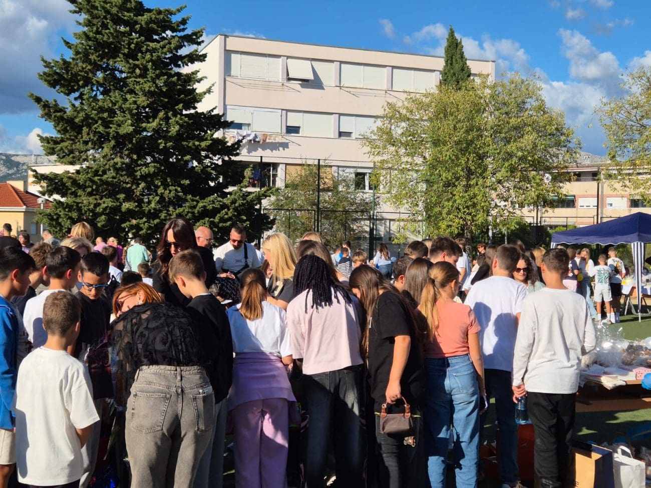 Splitska osnovna škola slavi 75. rođendan: OŠ Bol odlučila je proslaviti humanitarnom akcijom za KBC Split