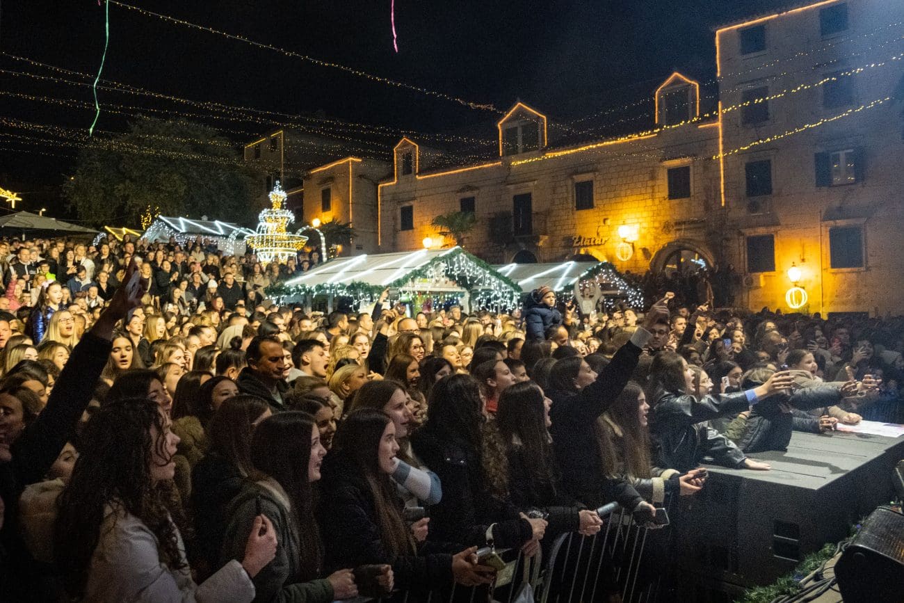 MAKARSKA ADVENT 2025 Silente otvara najveći mali advent u Dalmaciji!