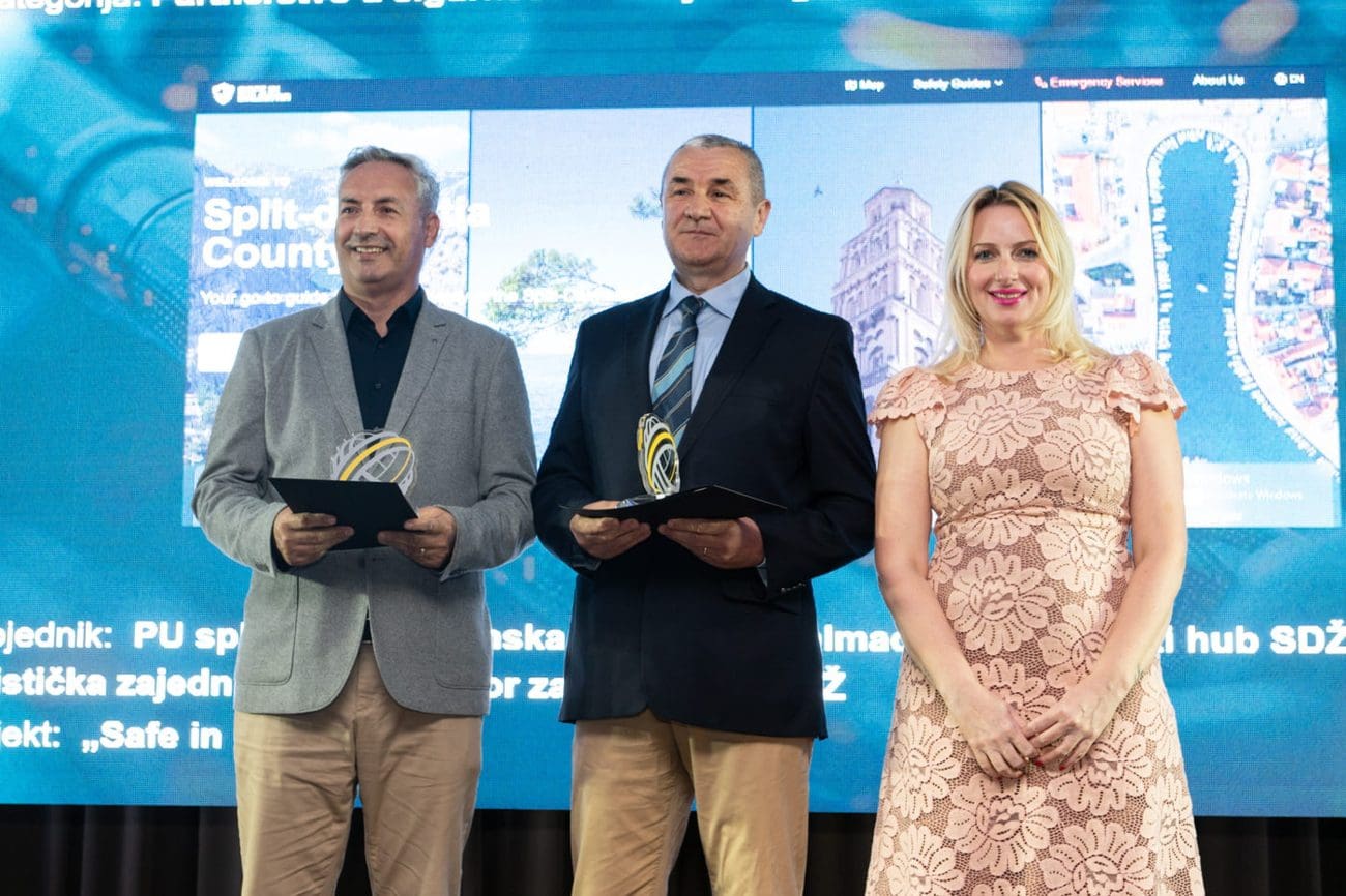 Kako suradnja policije i Digitalne Dalmacije gradi sigurniju turističku destinaciju? Veliko priznanje za projekt „Safe in Dalmatia“!