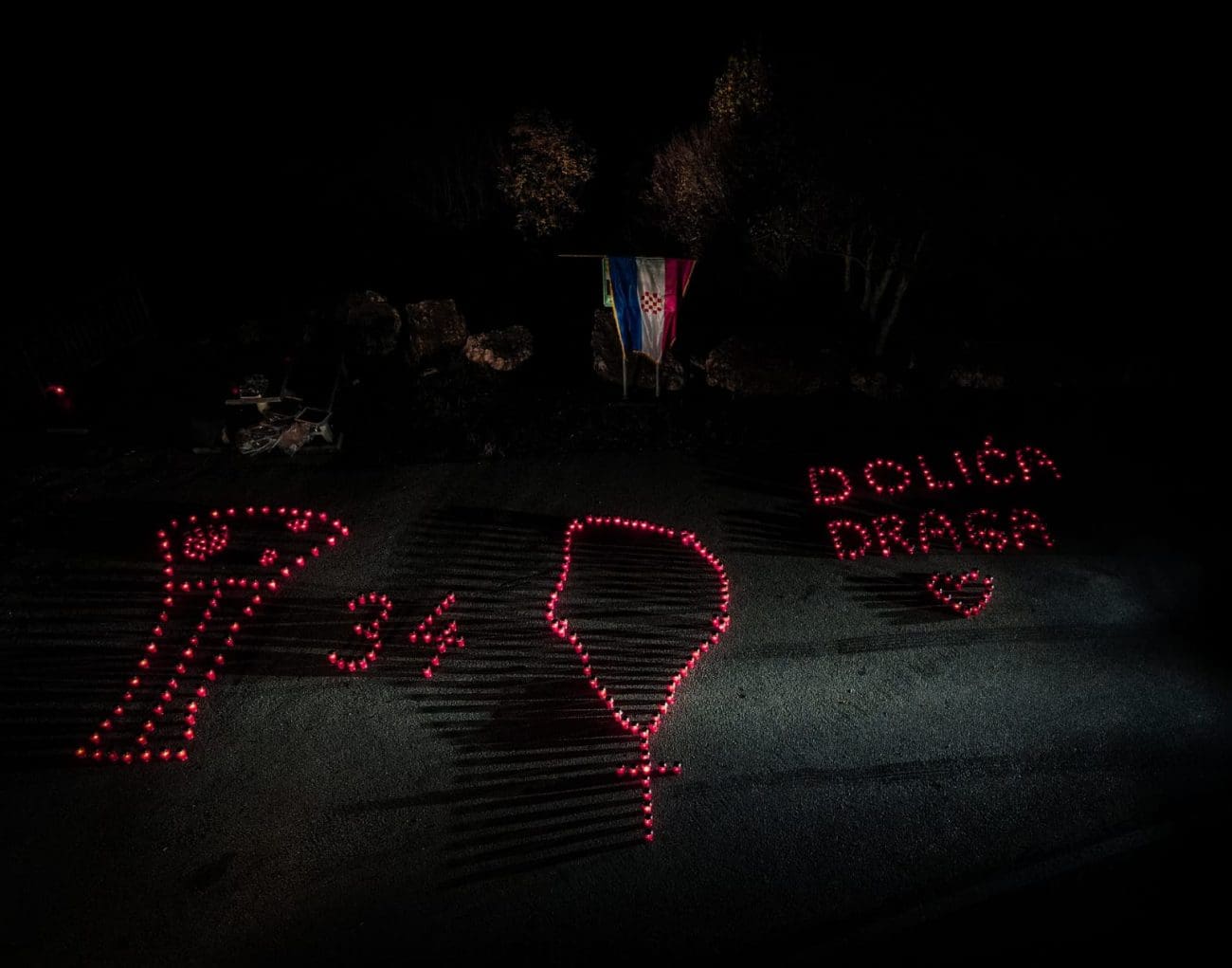 Mještani Dolića Drage zapalili svijeće u čast Vukovara