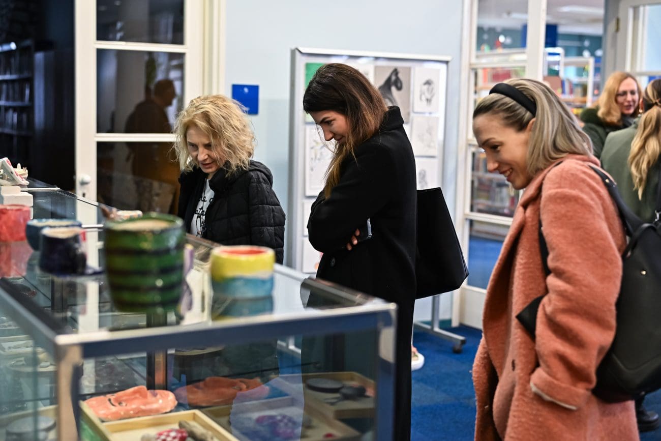 U zadarskoj knjižnici jučer je otvorena izložba, autori su osobe na izvršenju kazne zatvora