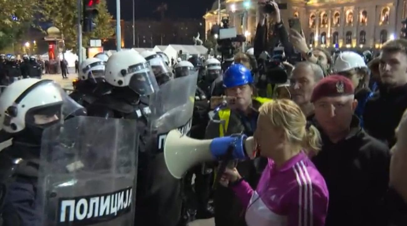 Kaos u Srbiji. Dijana Hrka policiji: "Branite batinaše, cijela Srbija će doći"