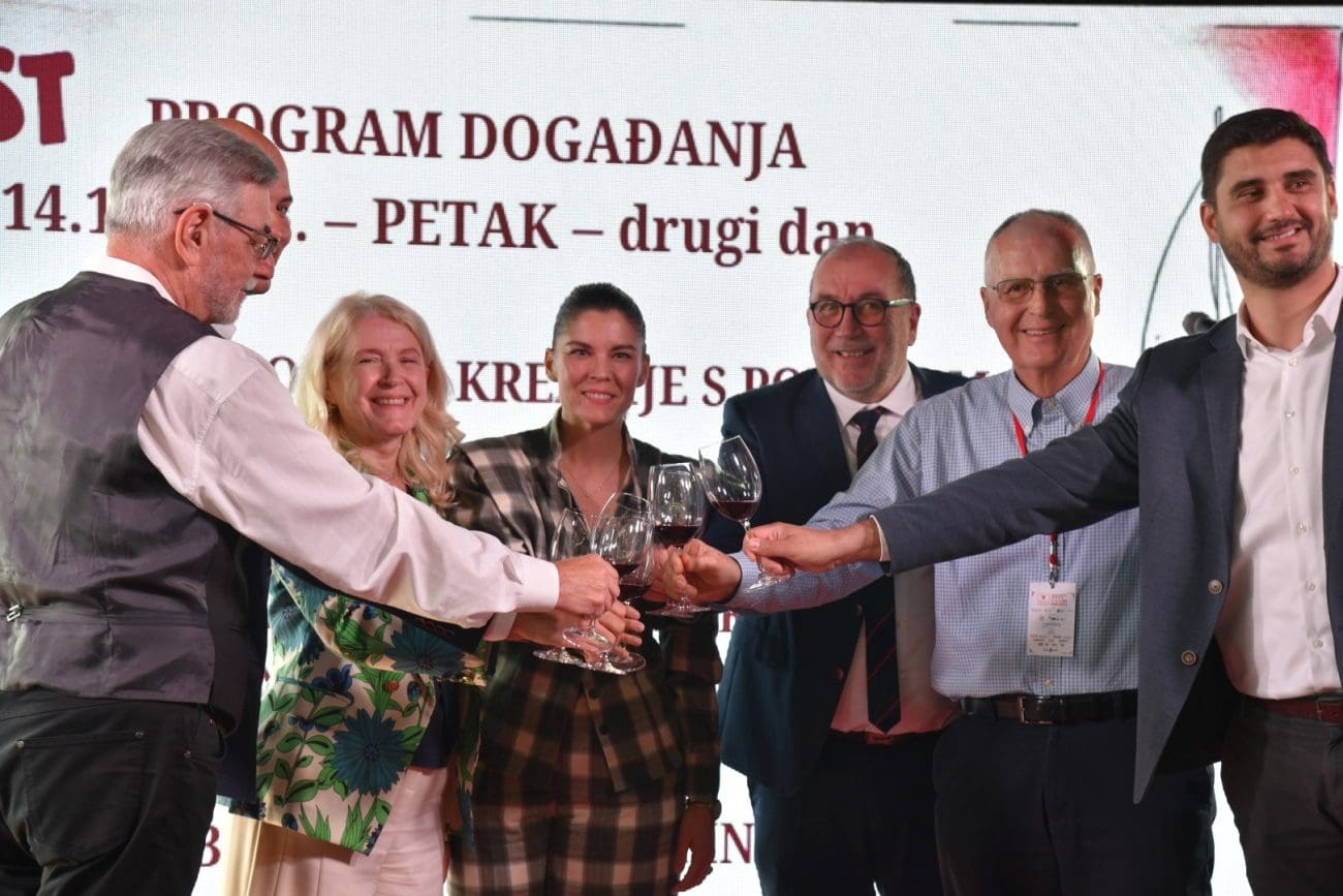 U Marini Kaštela svečano otvoren 5. Zinfest: "Želja nam je povezati rivijeru Kaštela sa svjetskom vinskom scenom"