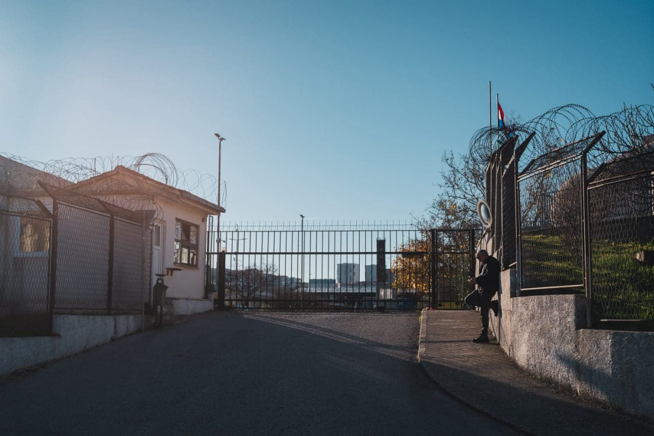 Ponovno uhićen! Mrtav pijan vozio neispravno auto, završio je na Bilicama