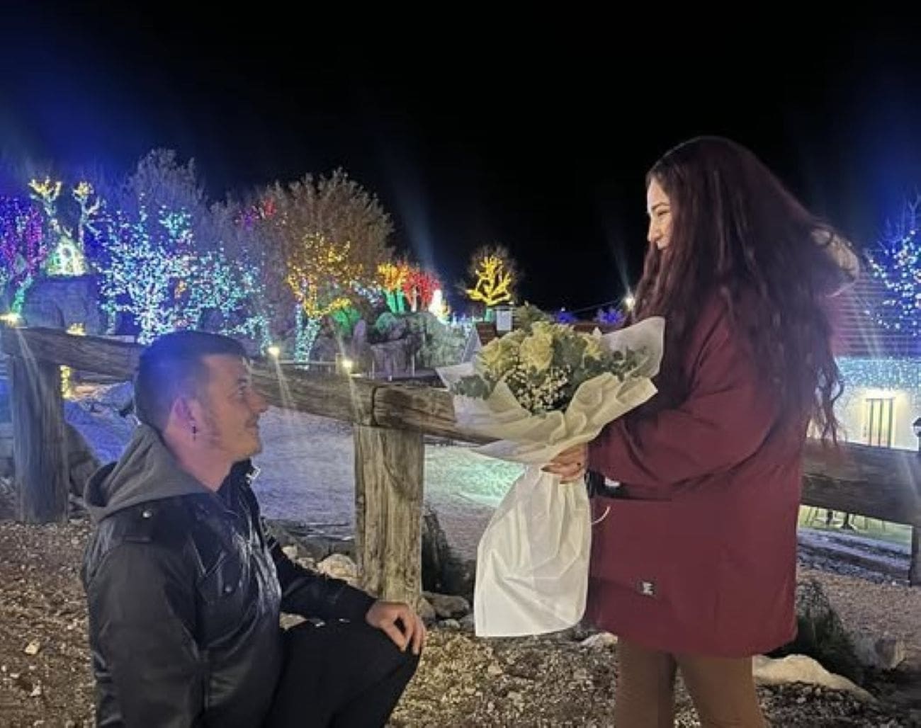 Najljepša adventska priča: Pala je prosidba u Božićnom selu