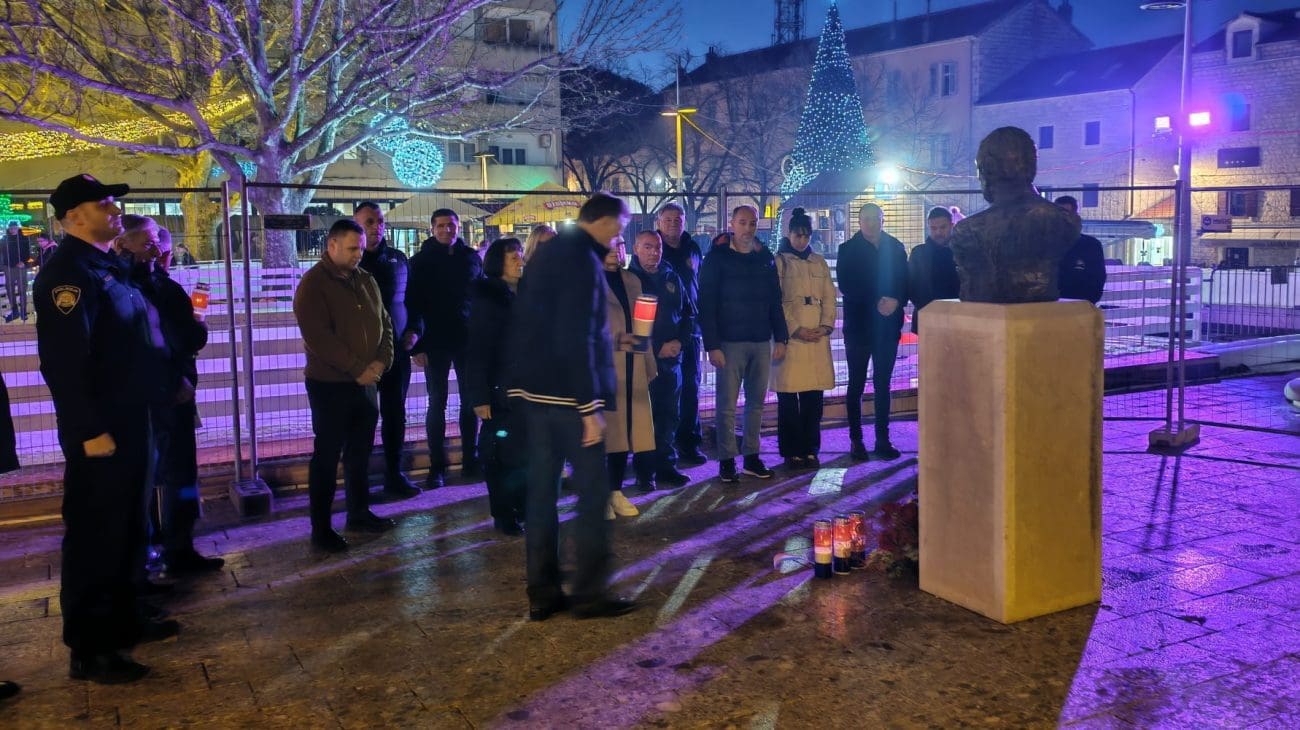 SINJ Obilježena 26. godišnjica smrti prvog hrvatskog predsjednika dr. Franje Tuđmana