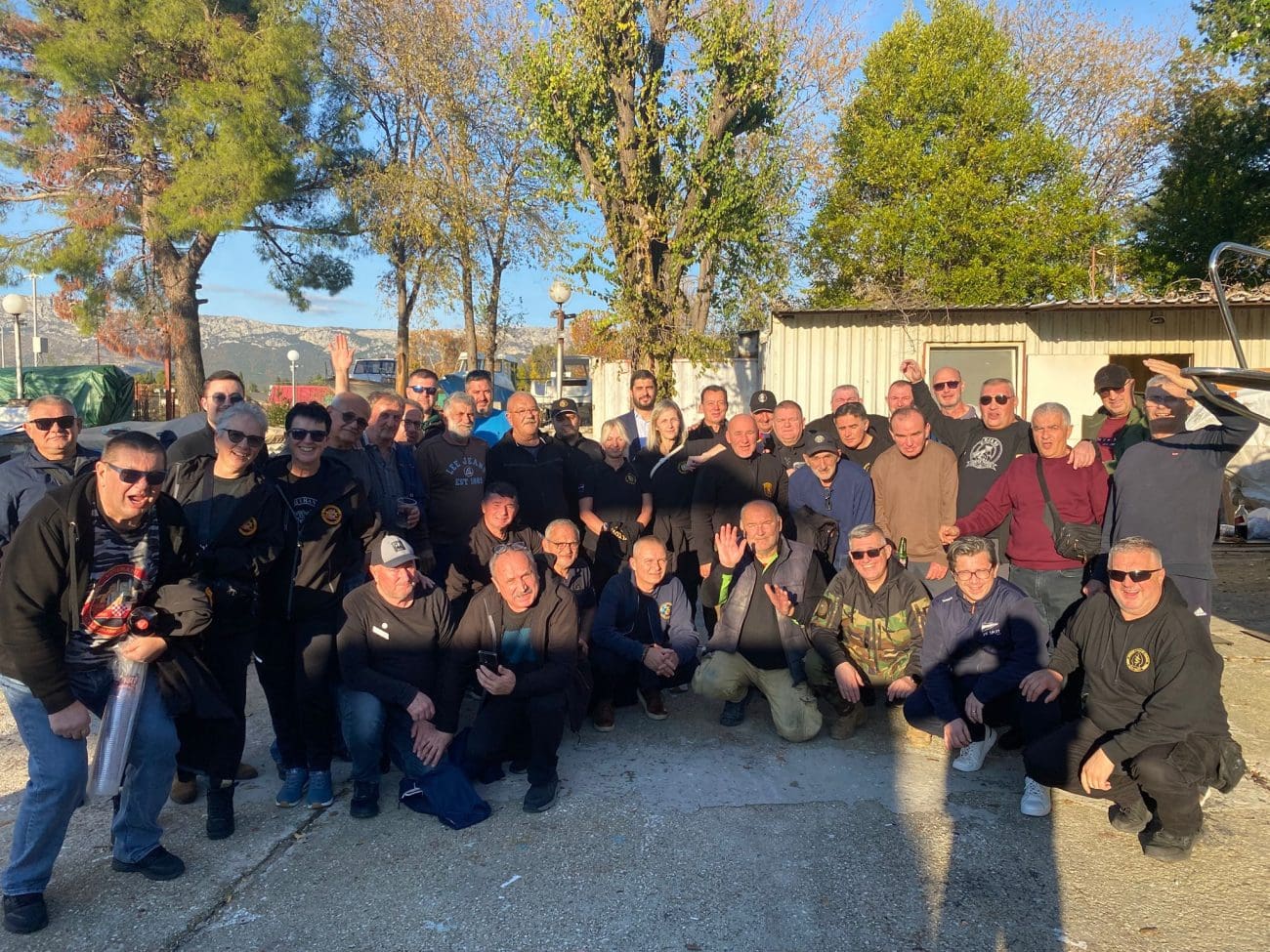 Održano prvo prvenstvo u lignjolovu gardijskih postrojbi: Pobjedu odnijeli veterani 4. gardijske brigade – Pauci