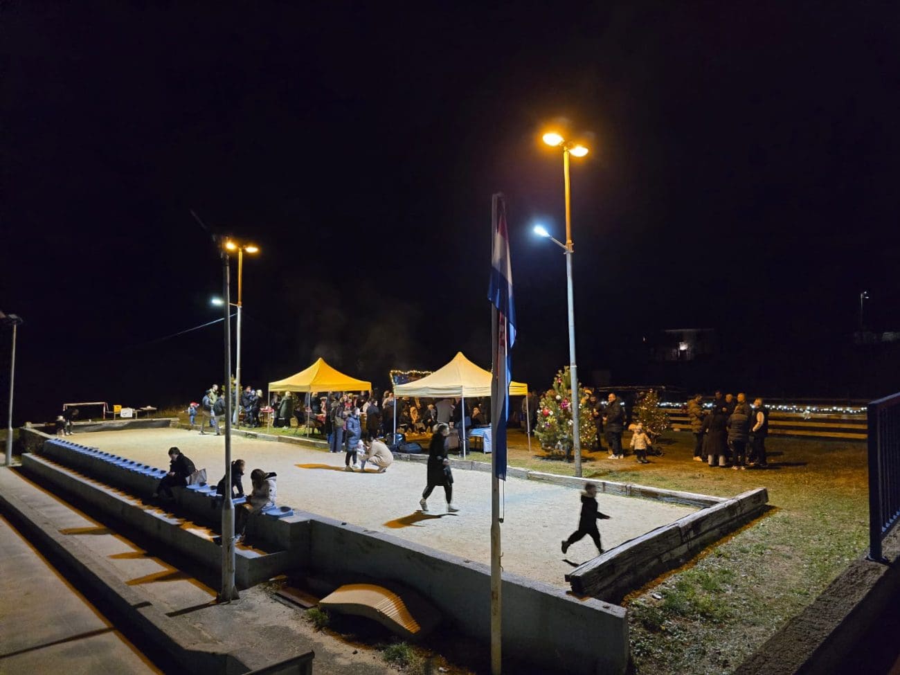 Kad se cijelo selo okupi: Spontano održan Advent u Kijevu