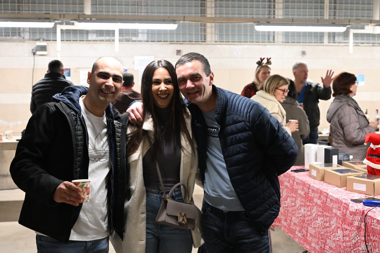 Mali Advent velikog srca oživio Plokite i Pazarić. Pogledajte fotografije