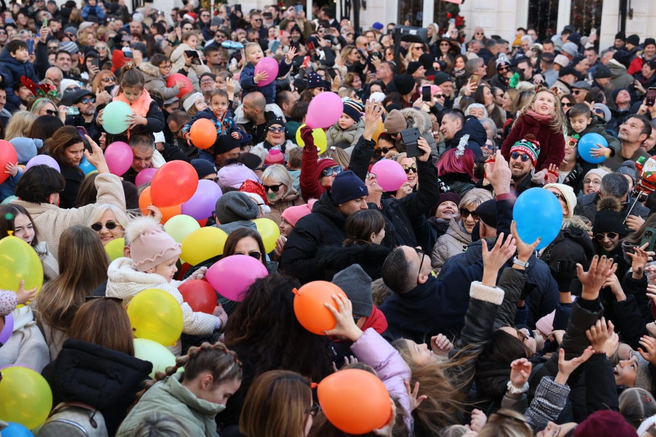 Pogledajte kako je bilo na dnevnom dočeku Nove godine u Splitu