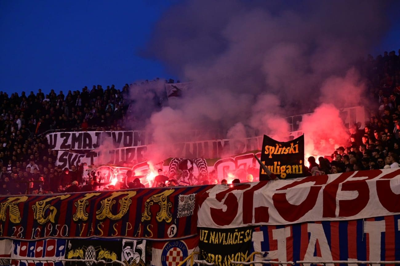 PRIZOR KOJI JE DIRNUO CIJELI POLJUD Torcida nakon susreta zapjevala “Vukovar, Vukovar”