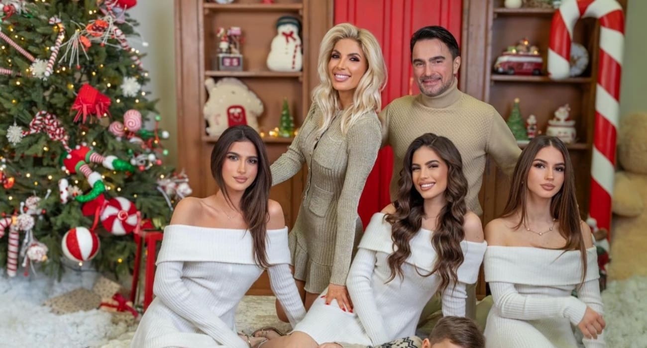 Jole oduševio slikama sa suprugom i djecom: "Sritan i blagoslovljen Božić!"