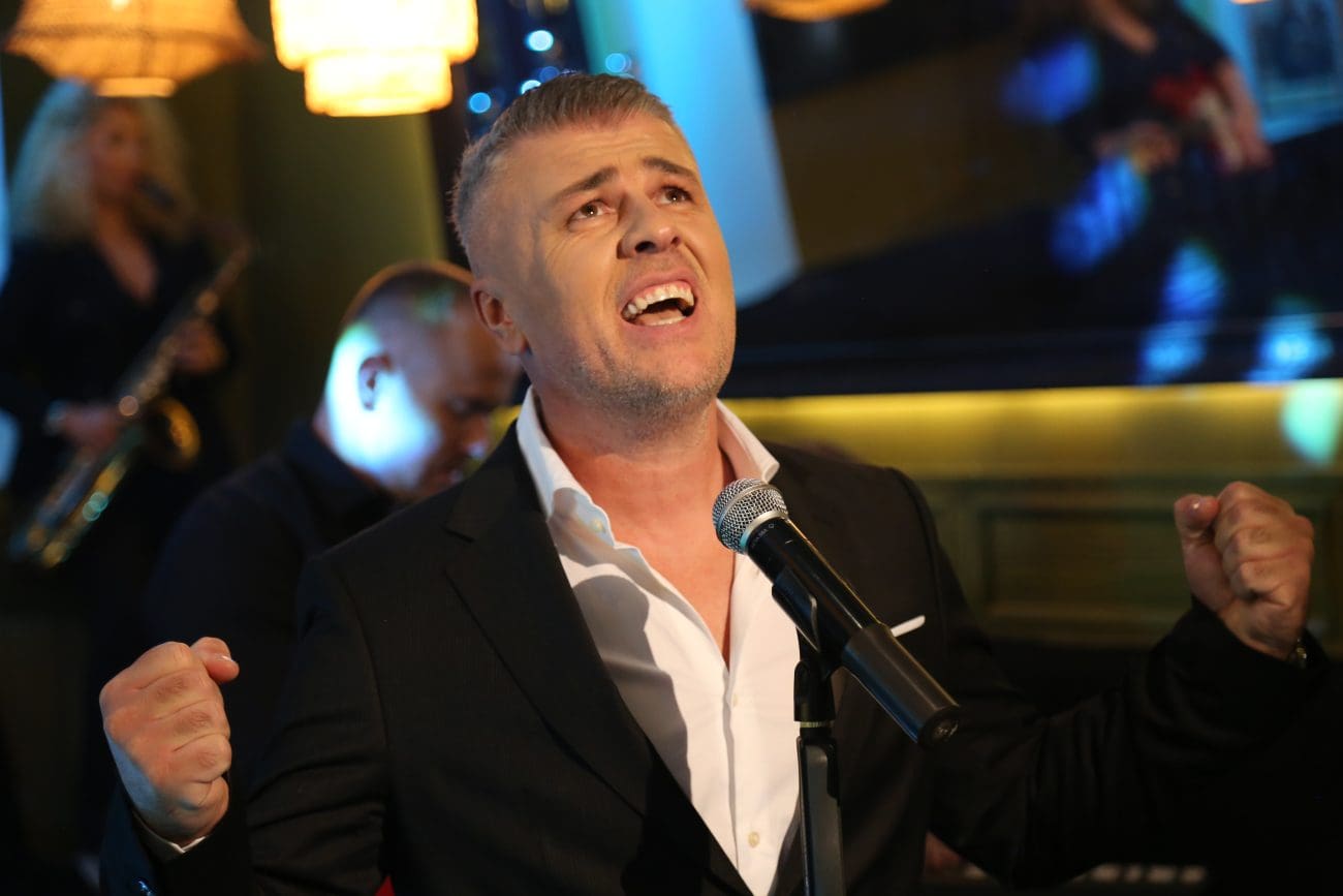 Josip Ivančić emotivnom pjesmom "Krštenje" dirnuo srca: Moćna posveta obitelji, korijenima i povratku domu