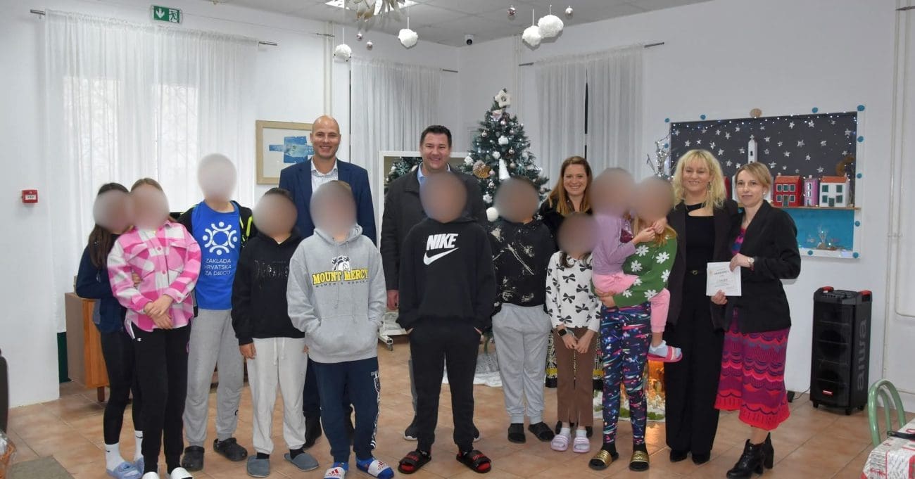 Gradonačelnik Ivanović u predblagdanskom obilasku udruga i ustanova socijalne skrbi