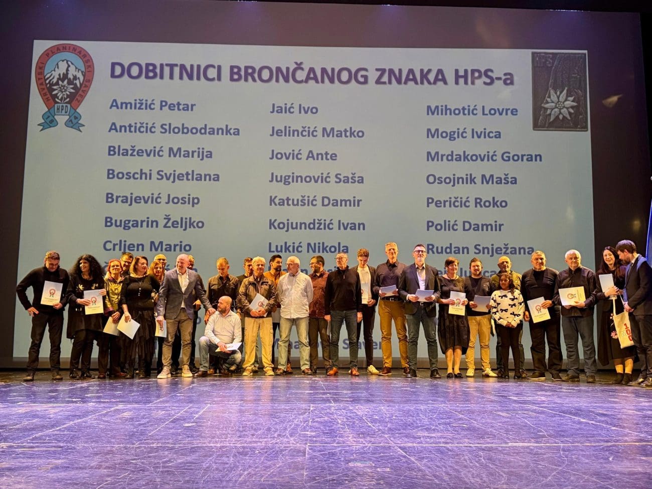 NOVE FOTOGRAFIJE Evo kako je bilo na sjednici Skupštine povodom 100 godina HPD-a Mosor