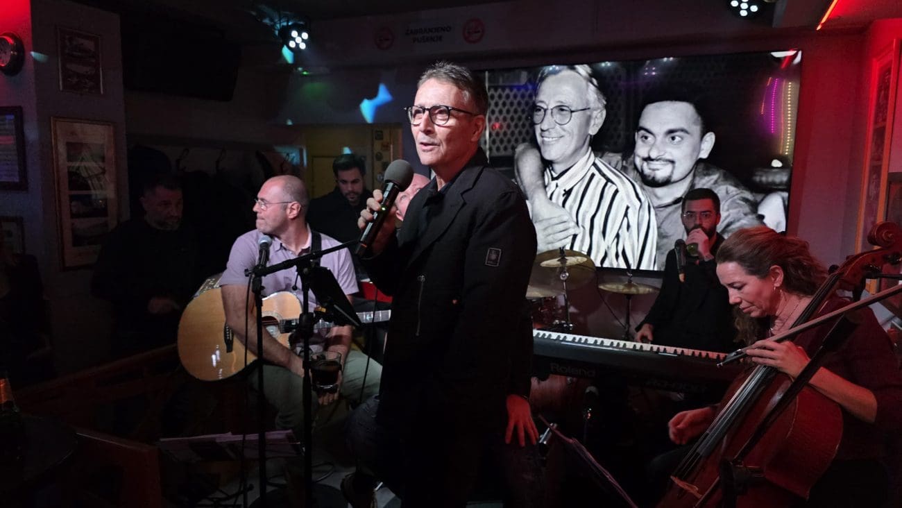 Kultni splitski klub bio je krcat: Večer posvećena Oliveru Dragojeviću okupila brojna poznata imena