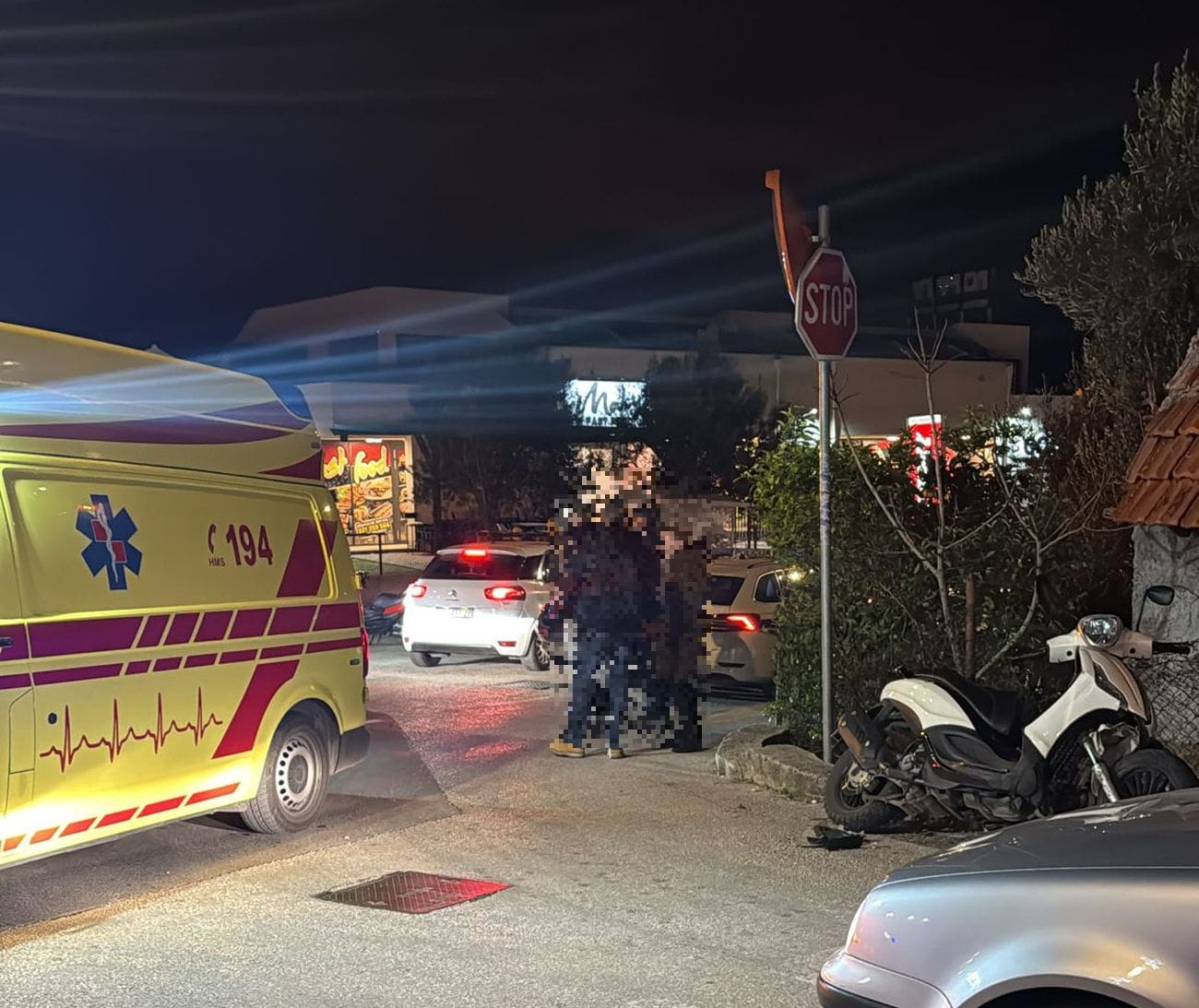 Sudarili se auto i motocikl u Kaštelima, dvije osobe ozlijeđene