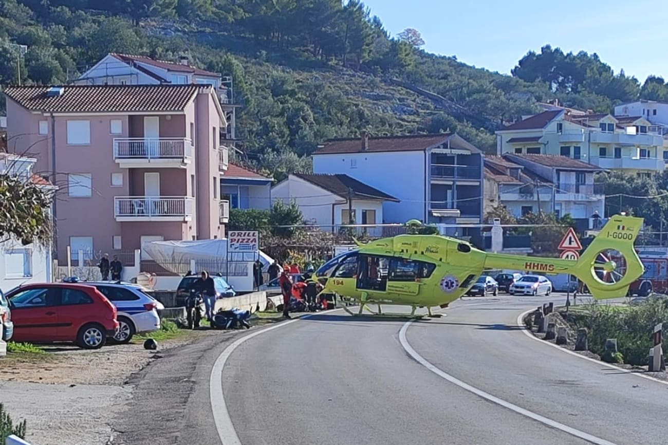 Prometna nesreća kod Poljica, stigao helikopter Hitne pomoći. Zatvorena magistrala