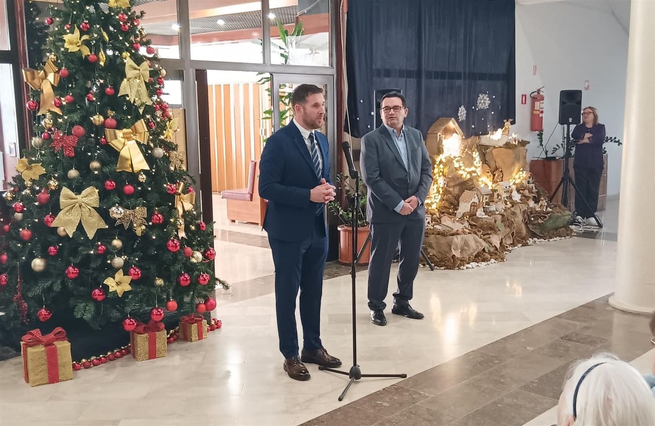 Blagdansko okupljanje u HNK-u i posjet Domu Zenta: Gradonačelnik Šuta u znaku zahvale i brige za građane