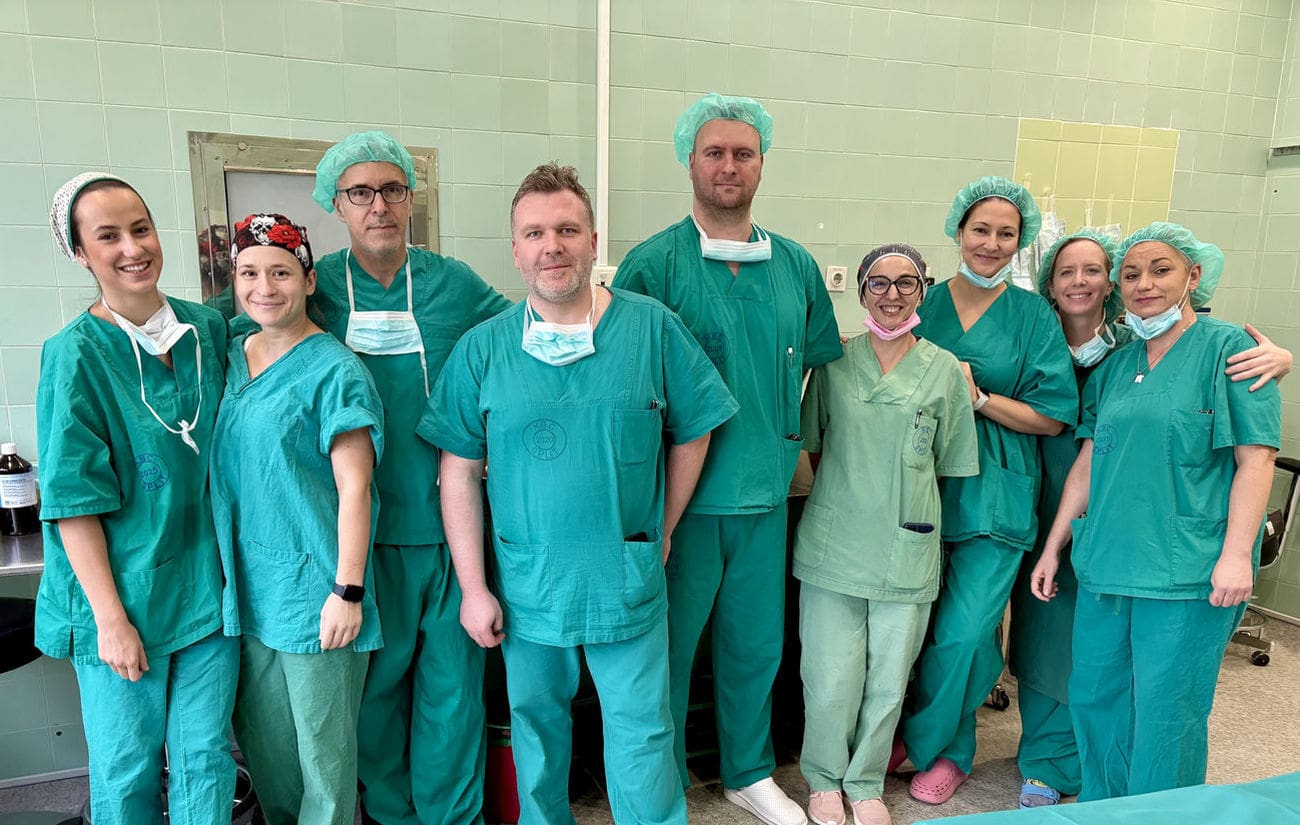 U Zavodu za maksilofacijalnu kirurgiju KBC-a Split uspješno odstranjen tumor vrata težak 3,3 kilograma