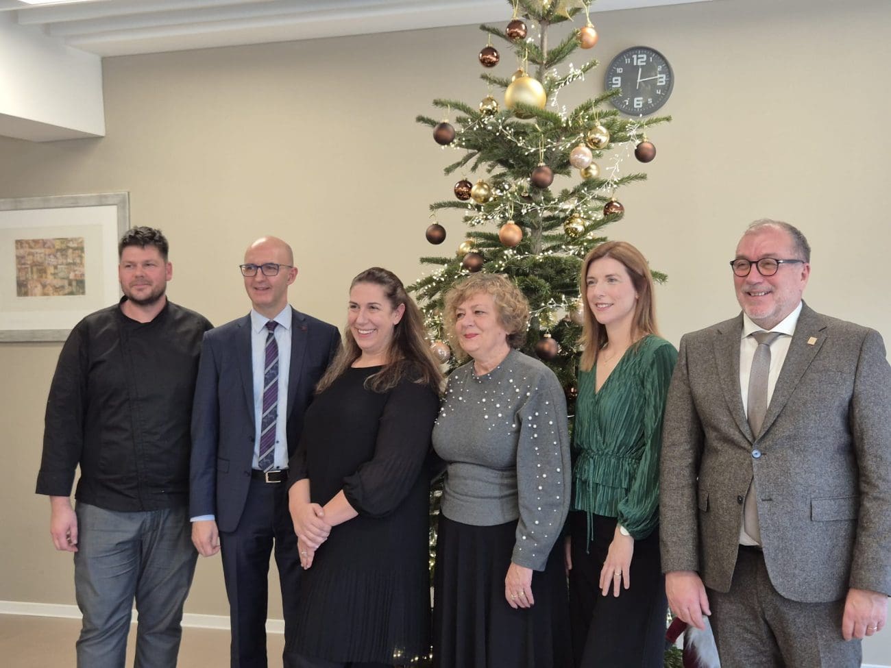 Blagdanska trpeza za pacijente KBC-a Split: Učenici Turističko-ugostiteljske škole pripremili 750 obroka