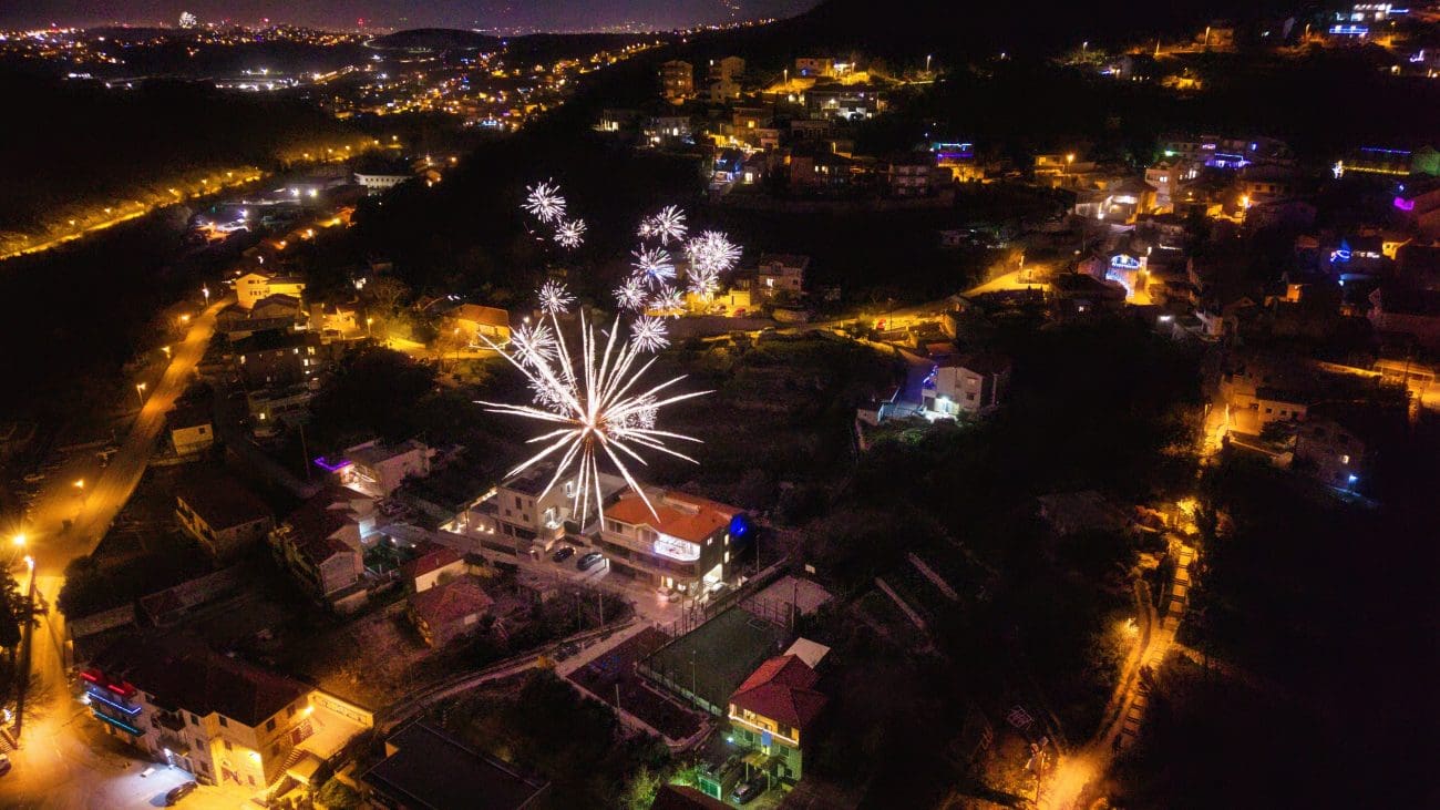 Pogledjate kako je izgledao vatromet na istoku Splita