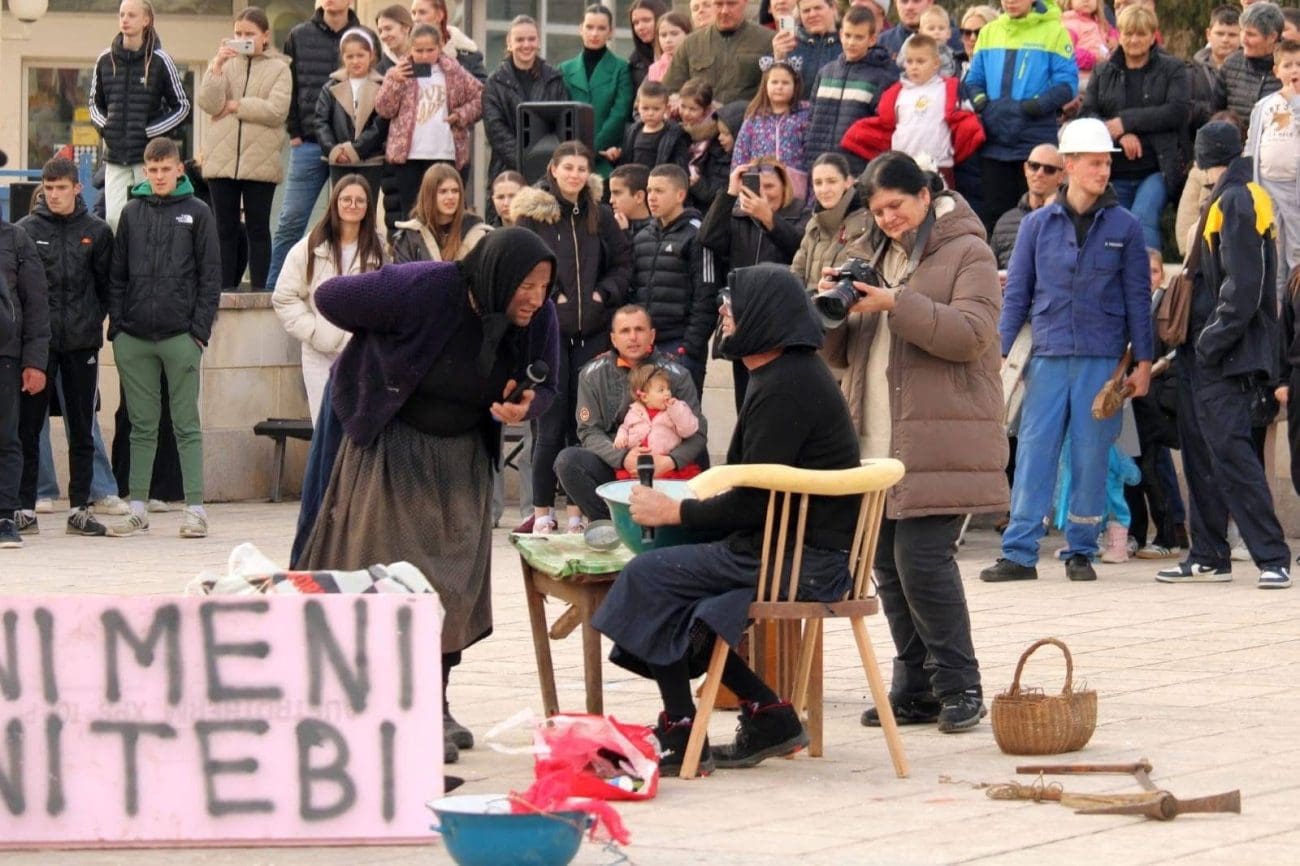 Tradicija stara 300 godina: Pohodi Stranjskih mačkara po naseljima Općine Otok se nastavljaju