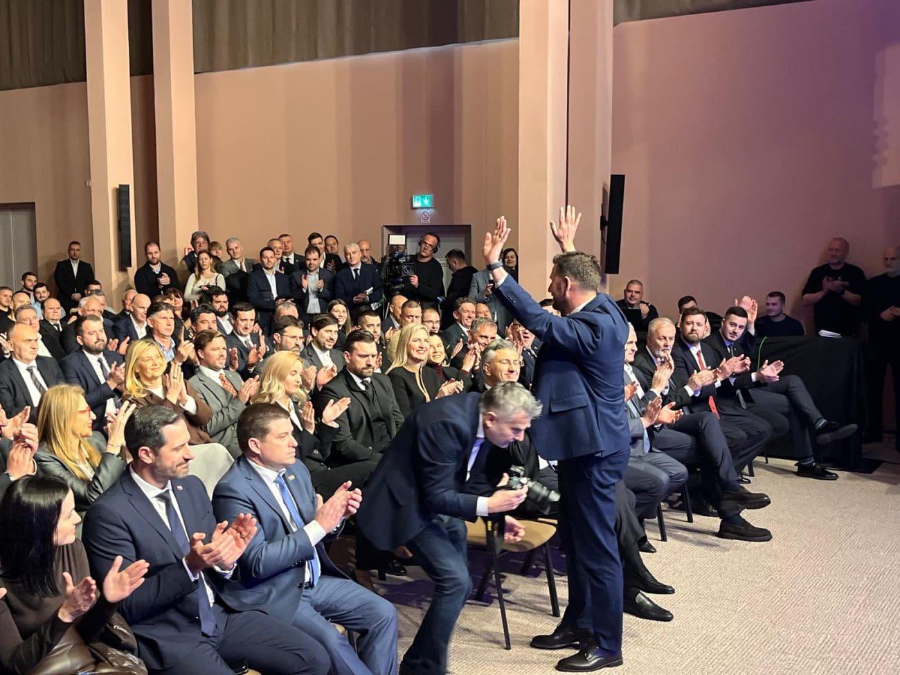 FOTO I VIDEO Plenković na 36. obljetnici splitskog HDZ-a: "Hrvatska je danas u bitno boljoj poziciji nego prije"