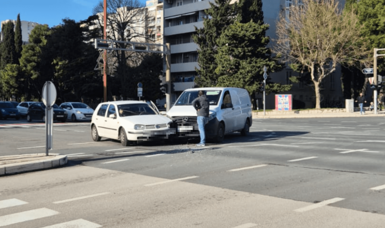 Sudar na raskrižju na Poljičkoj cesti