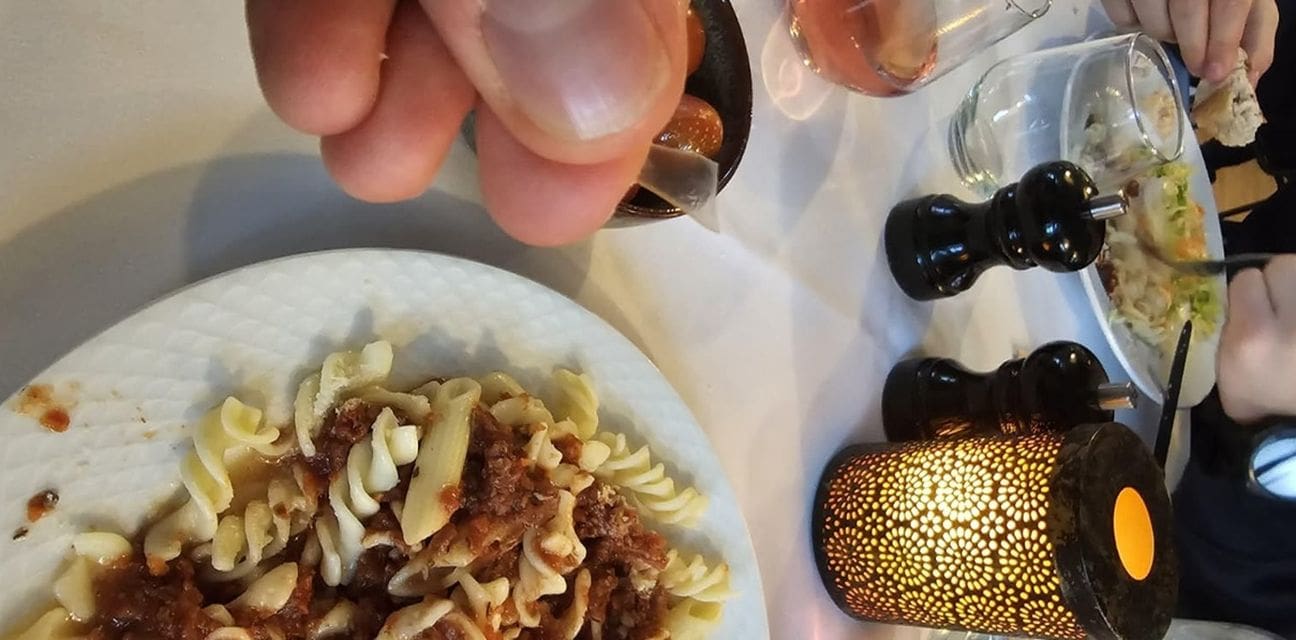 Horor prehrana na rukometnom Euru: Smučit će vam se kad vidite što su Hrvati dobili u ručku