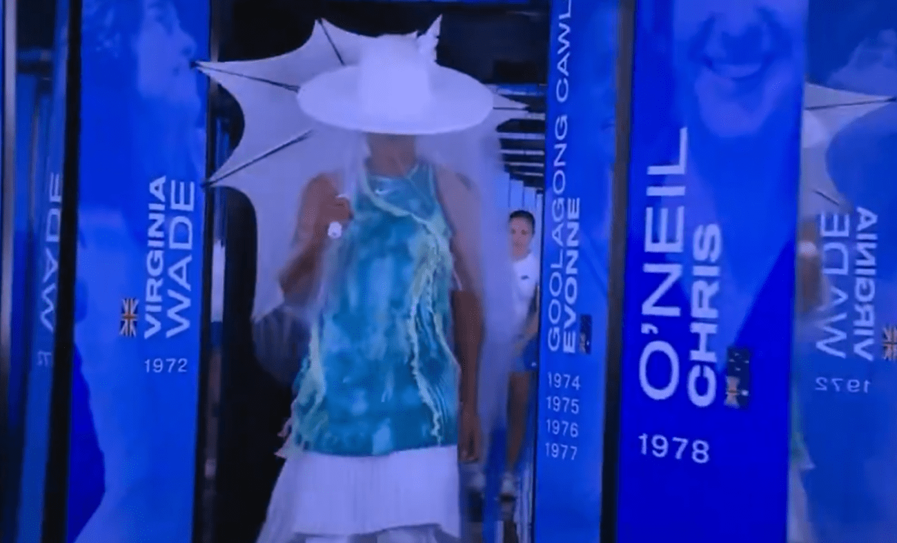 VIDEO Naomi Osaka očarala publiku: Spektakularan modni izlazak na Australian Openu ostavio je sve bez riječi