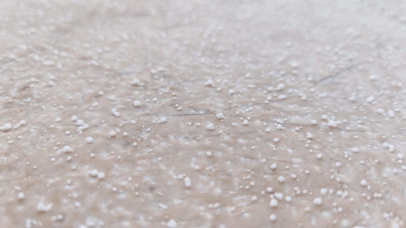 Počinje promjena vremena. Snježne pahulje ponegdje u Dalmatinskoj zagori