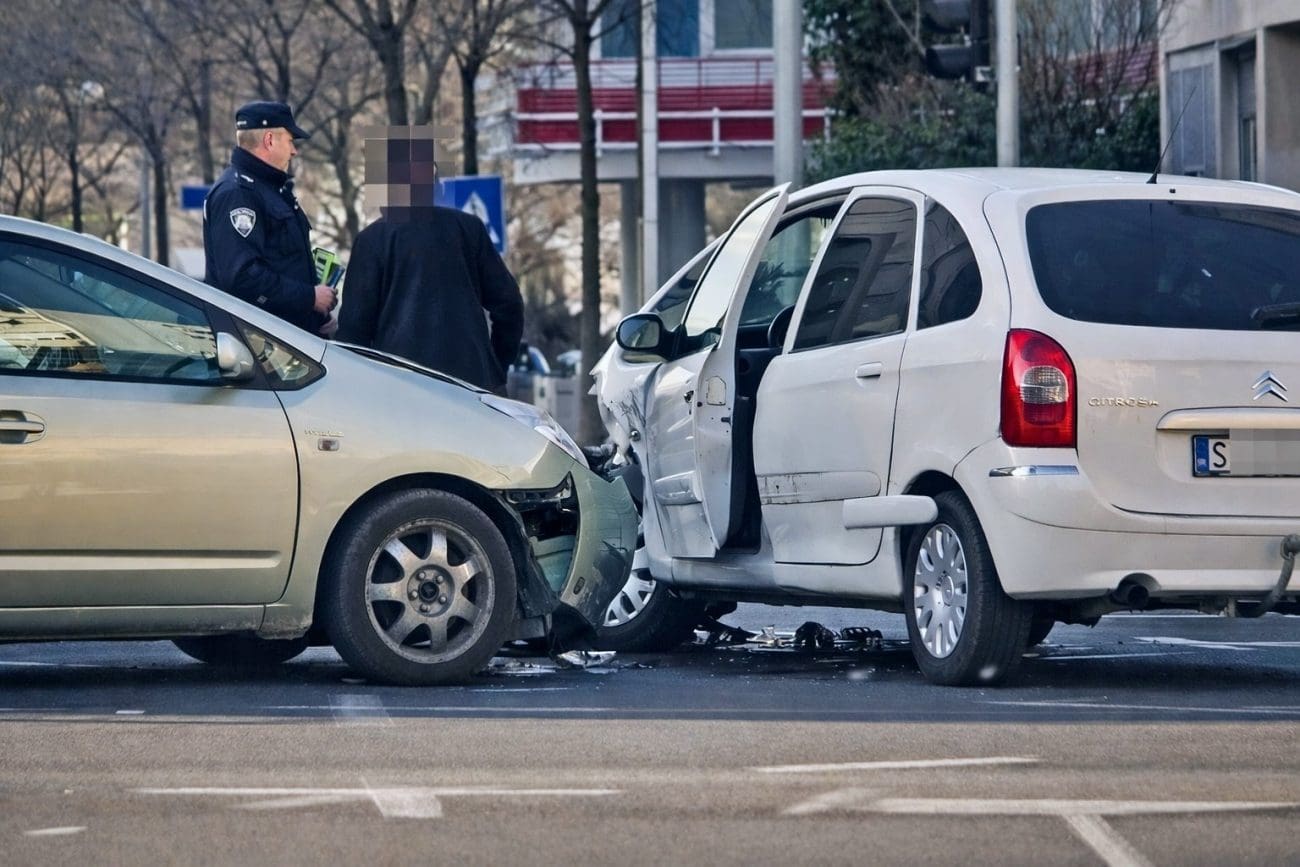 Sudar kraj Kroma, na mjesto događaja stigli policija i hitna pomoć