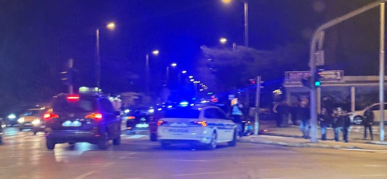 Nesreća na splitskom raskrižju: sudar motora i auta, jedna osoba prevezena u bolnicu
