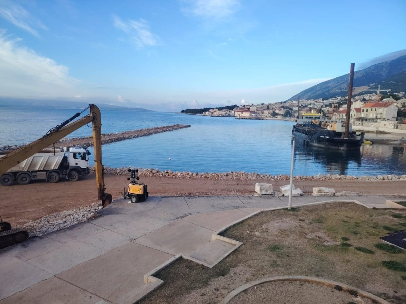 Proširenje luke Bol: radovi napreduju brže od planiranog