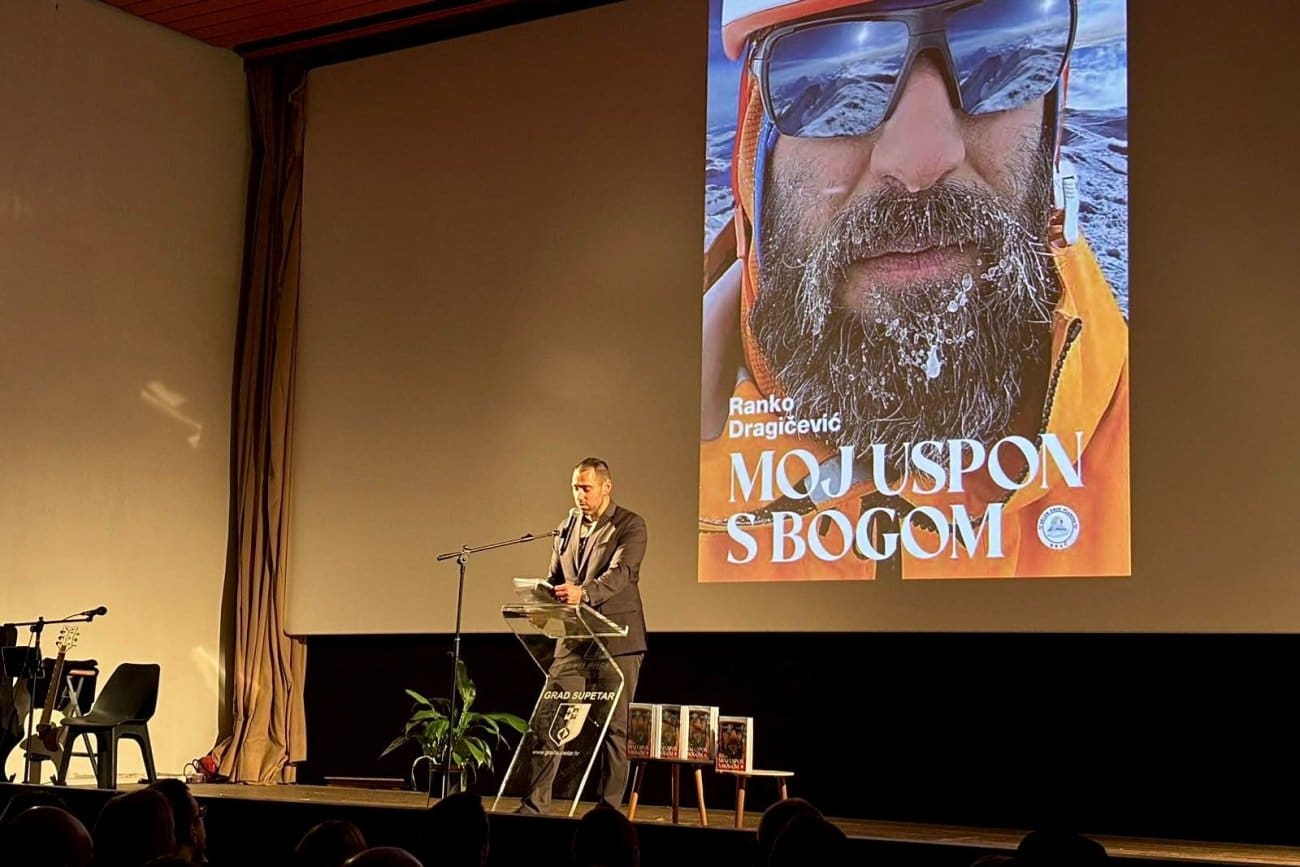 Humanitarac i visokogorac Ranko Dragičević u Supetru predstavio knjigu i film o usponu na Denali