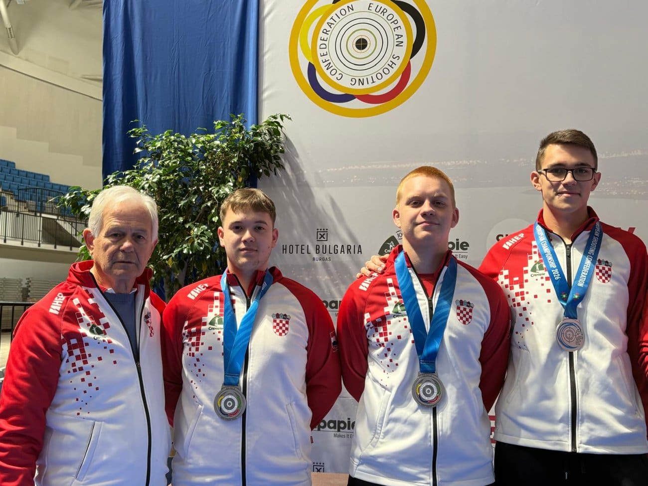 Europsko prvenstvo u streljaštvu za juniore: Toma Tadić predvodio Hrvatsku do momčadskog srebra