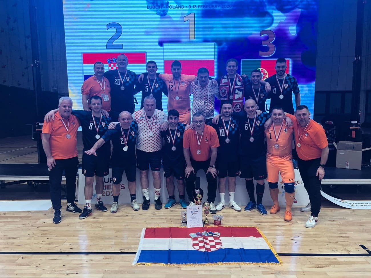 VIDEO Hrvatski svećenici osvojili srebro u nogometu, pogledajte kako slave