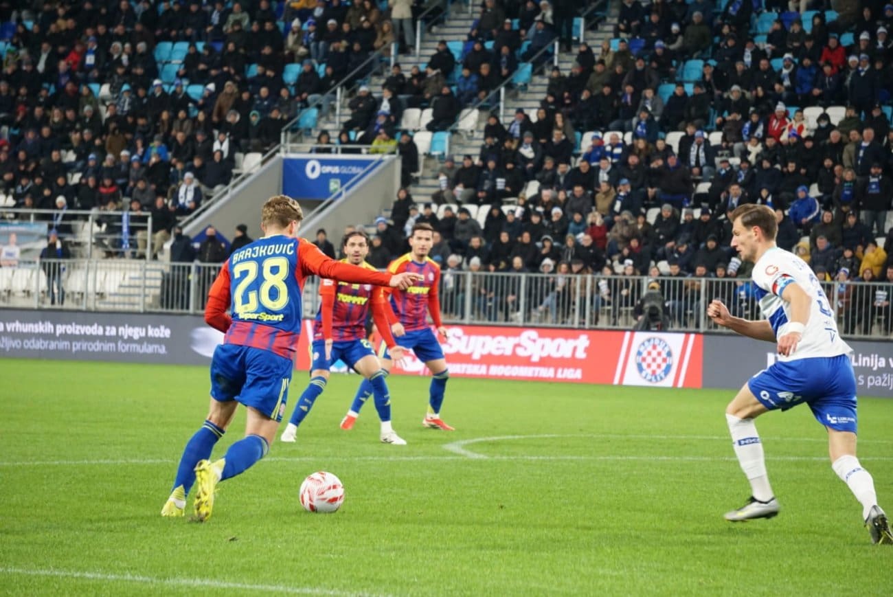 HAJDUK POVEĆAO PREDNOST Pukštas zabio za 0:2