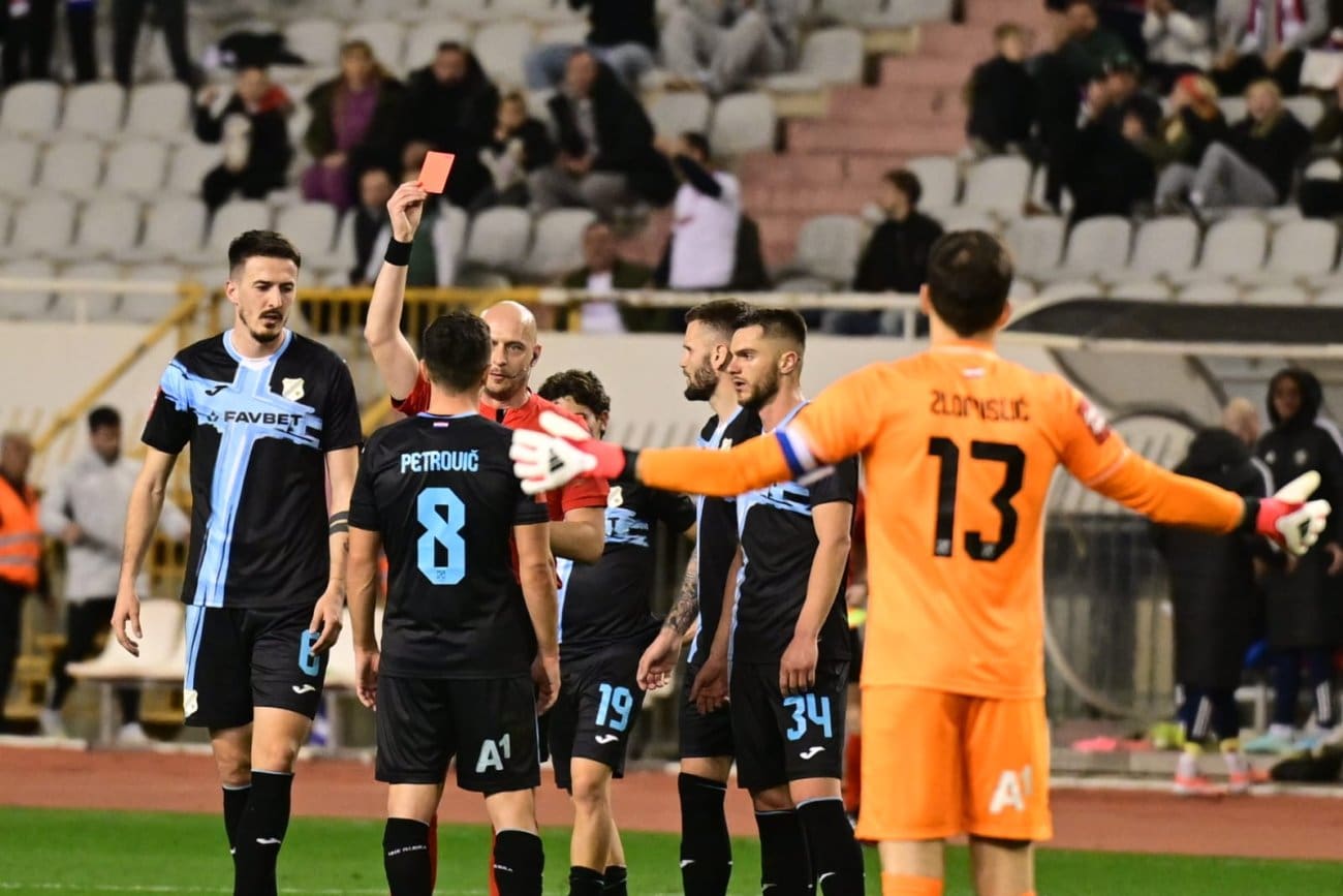 Dva crvena kartona za Rijeku, isključen igrač i trener u rekordnom razmaku