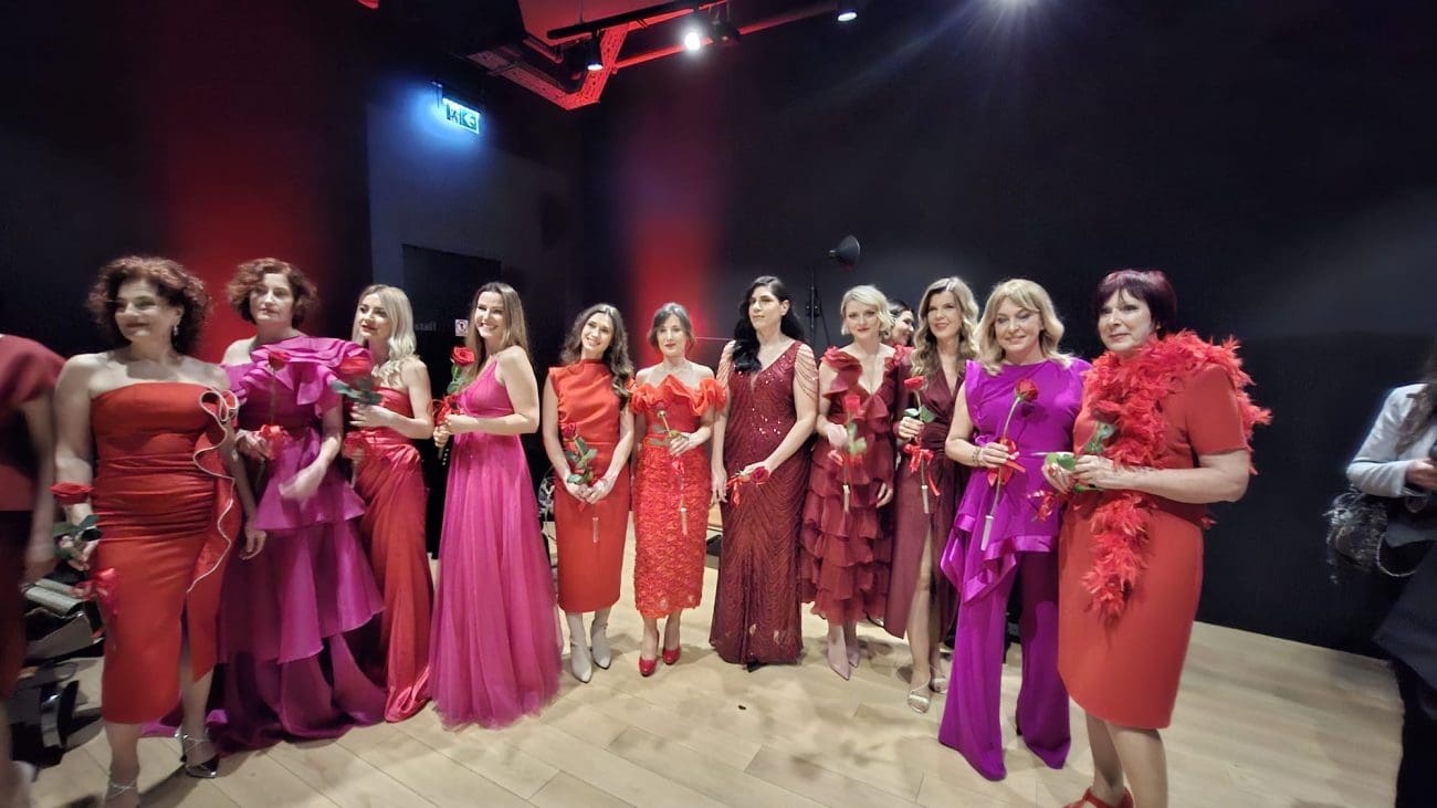 FOTO I VIDEO Crvene haljine za podizanje svijesti: U Splitu obilježen Dan borbe protiv moždanog udara kod žena