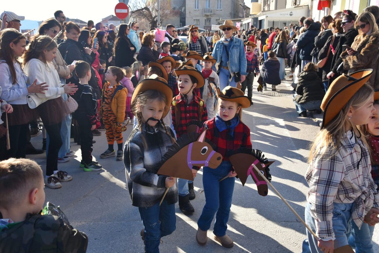 djecji krnjeval kastela foto djurdja 1