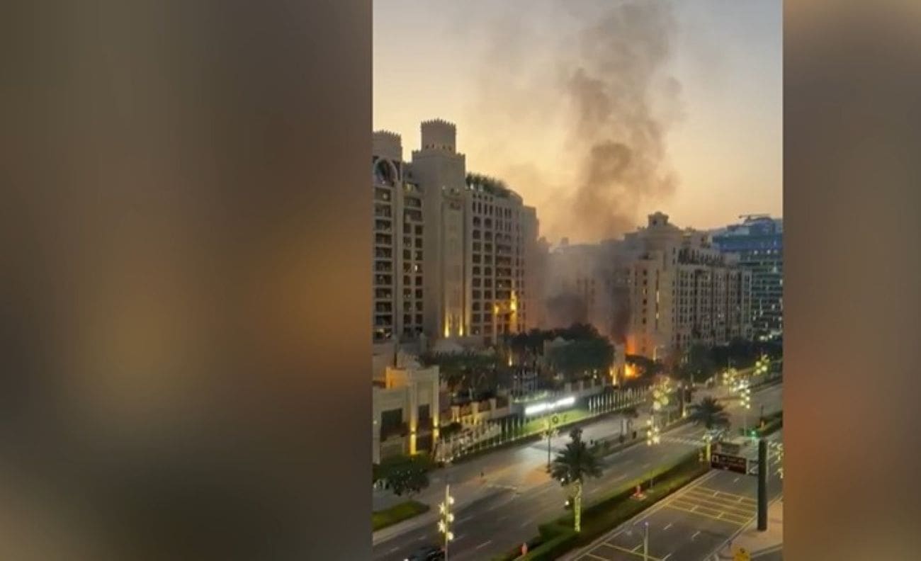 Nakon iranskog napada buknuo požar u Dubaiju, ima ozlijeđenih