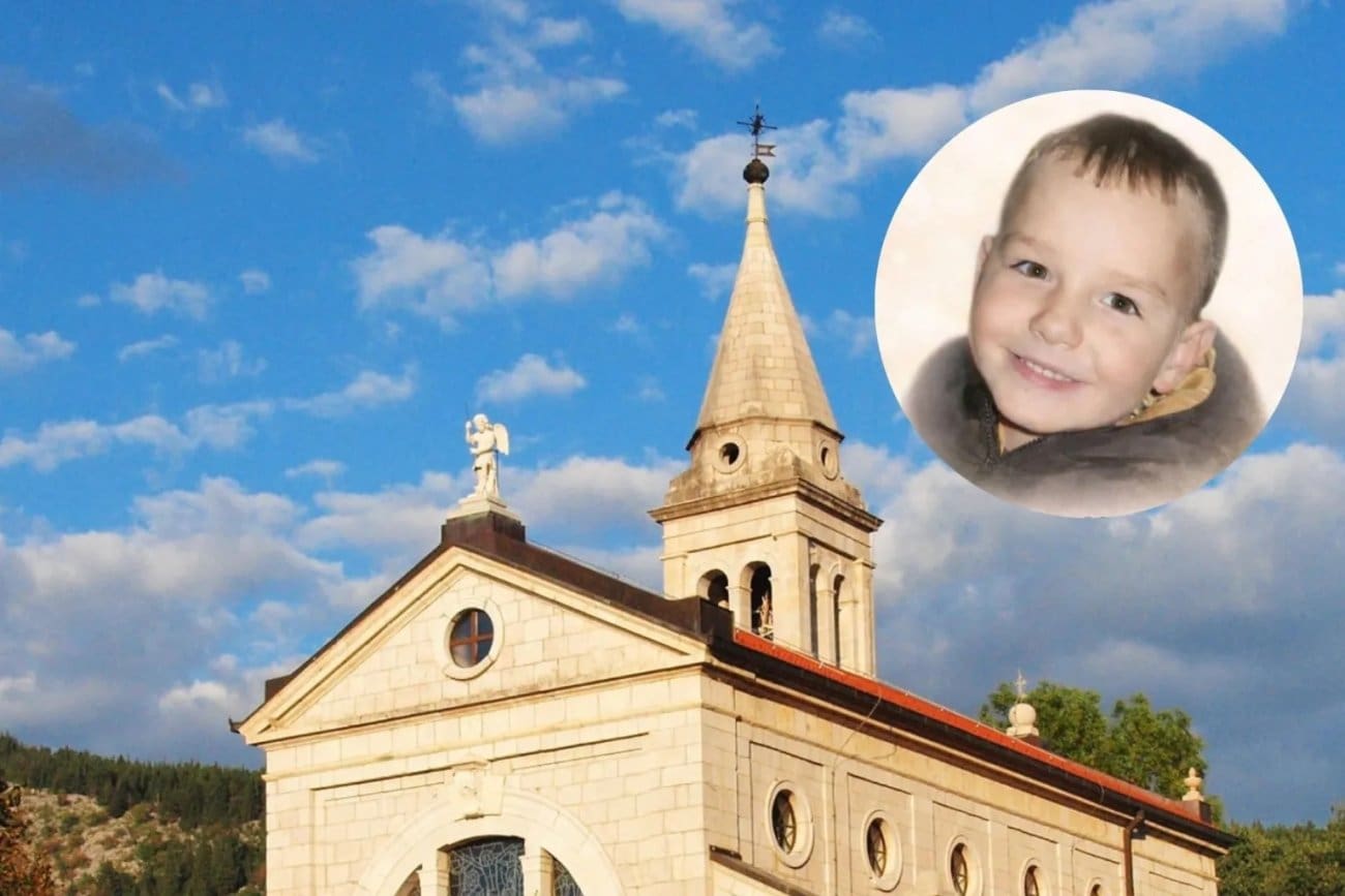 Proložani u molitvi za malog Marka: Teška borba nakon dijagnoze meningokokne sepse